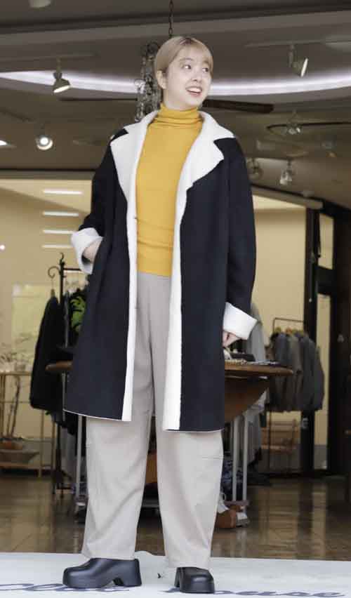 あったかボア裏地のエコスエードコート