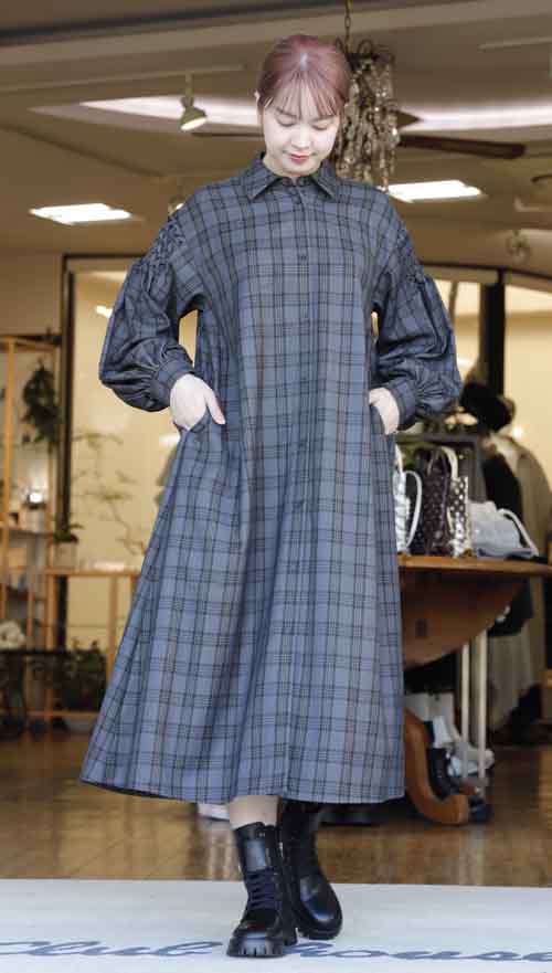 アウター兼用シャツワンピース　ダークチェック入荷