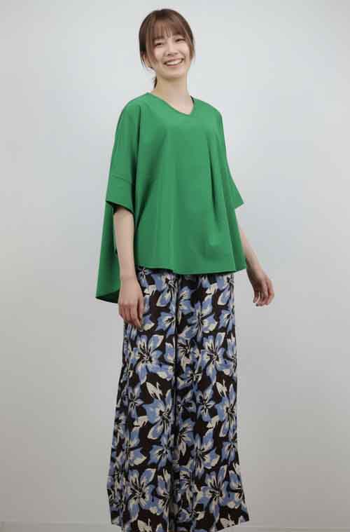 ICE TOUCHとCOOL TOUCHの夏ブラウスとプリントパンツ