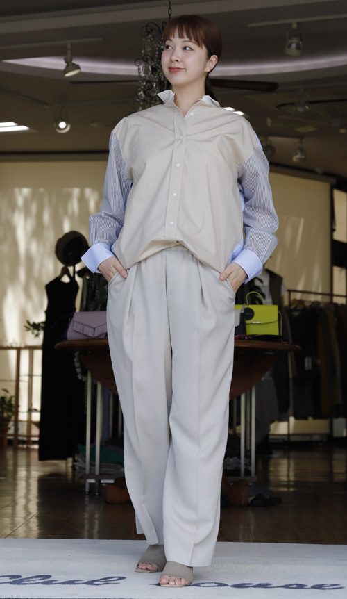 #好服美人　20250812　お尻の隠れるバックロングデザインの背中ストライプシャツ