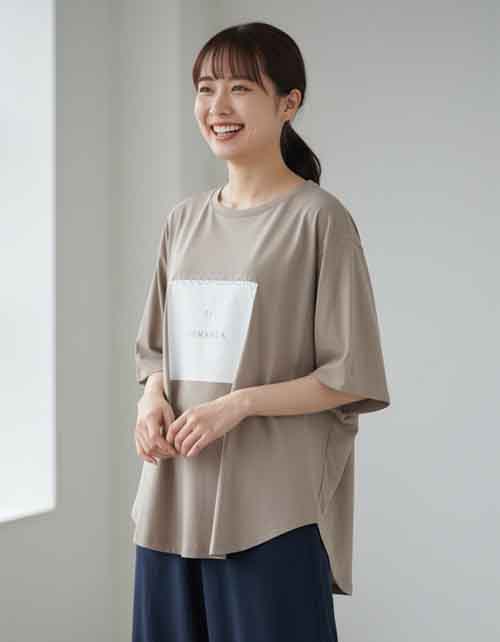 バルーンシルエットのTee