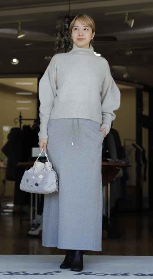 ひと桁気温の朝が続きます　ほっこりに包まれて日向ぼっこ