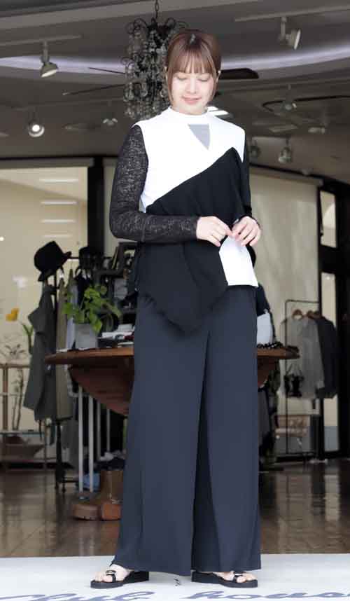 #RISLEY　バイカラーフリルのカットソー