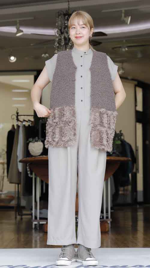 #好服美人　20250924　エコファーのリバーシブルベストお買上はじまりました