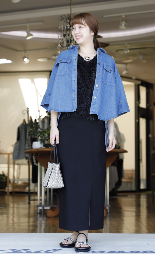 #好服美人　20250902　太い袖のバックロングデザインのデニムシャツ2カラー入荷
