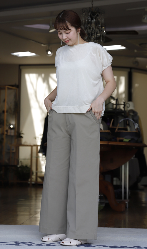 #好服美人　20250818　ボクシーシルエットのベロアプルオーバー