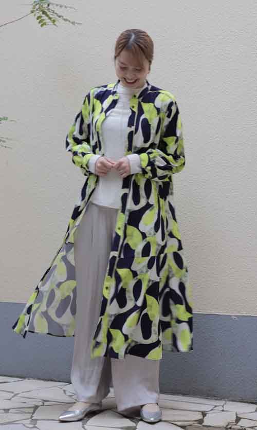 気分アゲルきれい色プリント ワンピース・ブラウス・パンツ