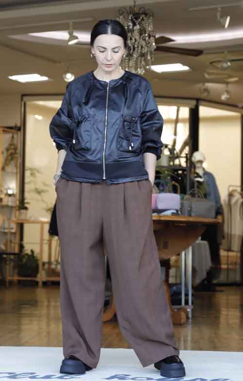 袖の長さを楽しむ#LalliaMuオーガンジーコンビブルゾン #好服美人