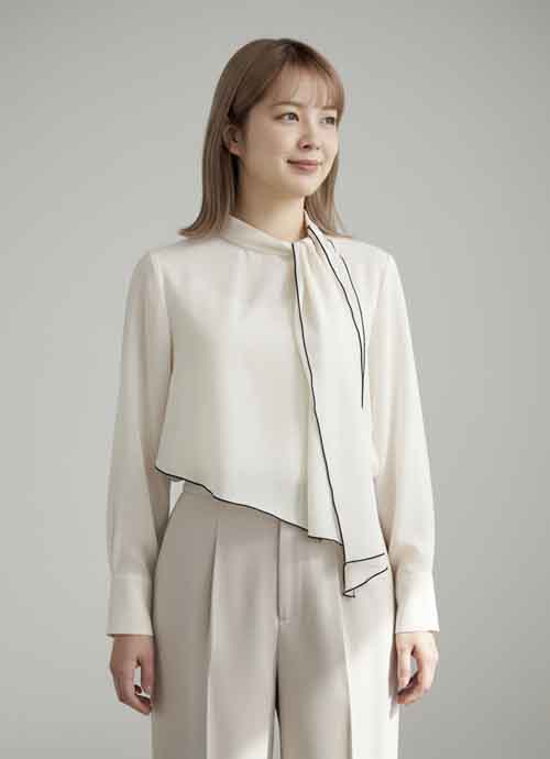 さらさらリネンタッチのボータイブラウス