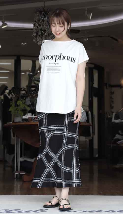 伸び伸びプリントタイトスカート入荷