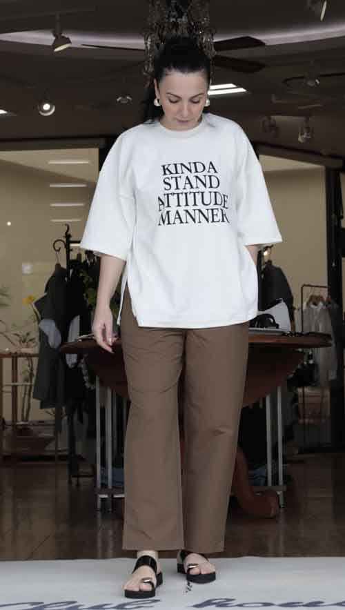 シャカシャカのナイロンパンツ