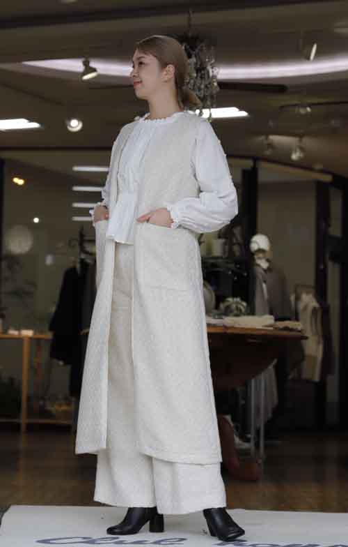 キレイめ系フロントファスナーのロングベスト兼用ワンピース