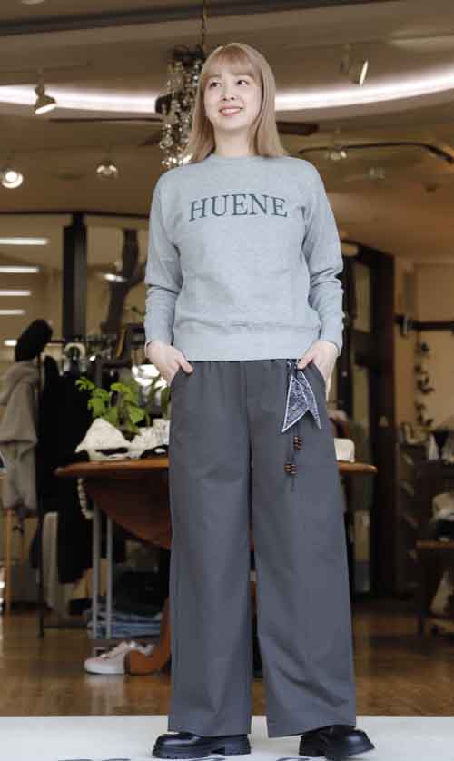 春の新作 バンダナベルト付きパンツ