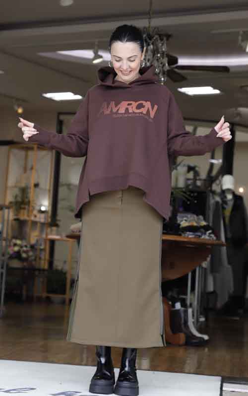 #MICA & DEAL ぬくもり起毛裏地のパーカ