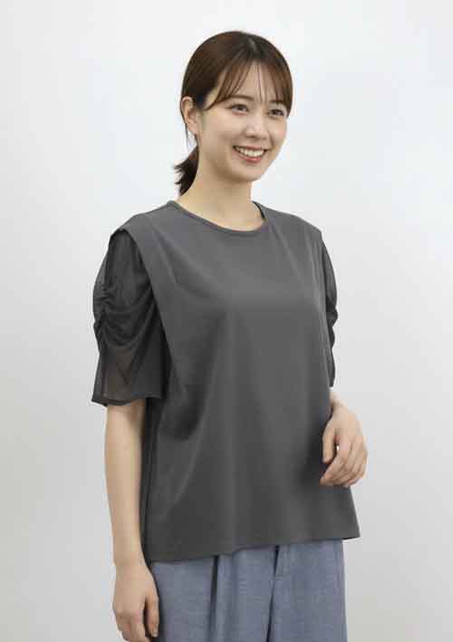 チュール袖のボクシーTee