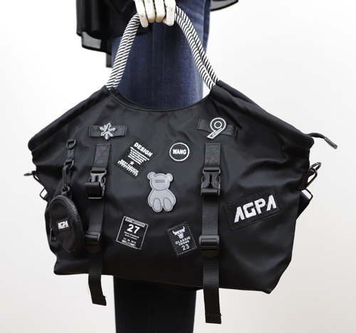 #好服美人　20250905　シュナウザーのチャームとビッグトート兼用ボストンバッグ入荷