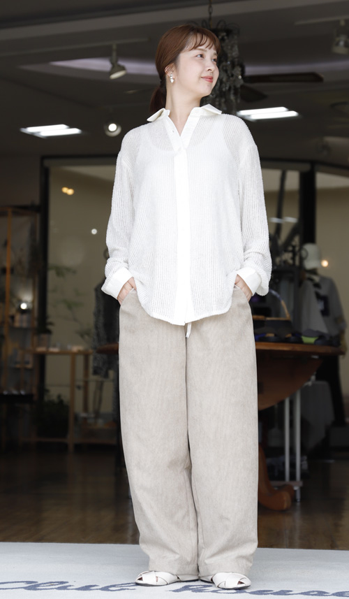 #好服美人　20250826　#munichのコーデュロイコンビのゆるりシルエットのパンツ