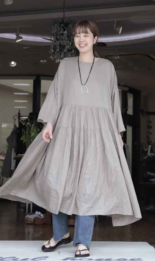 初夏の風にふわり！　ビッグシルエットのワンピースです