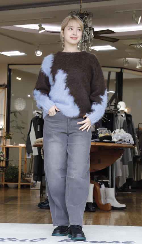 新着です! ふわふわセーターやタックパンツ