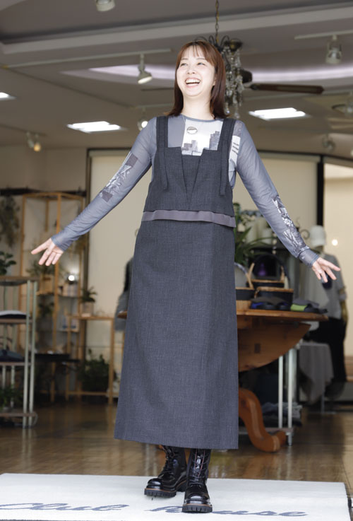 #好服美人　20250905　ショートベストドッキングデザインのワンピース