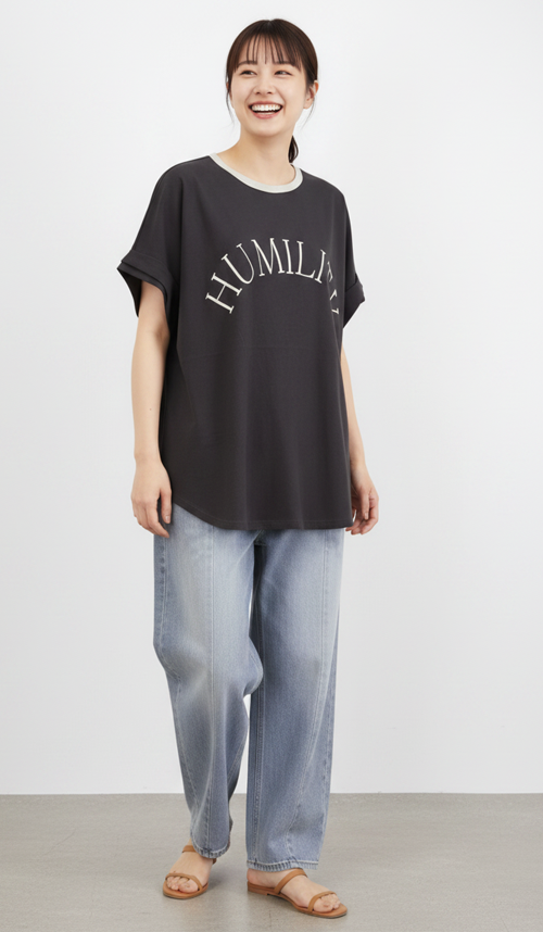 新着です！ボクシーシルエットのTeeとセンターシームデニム