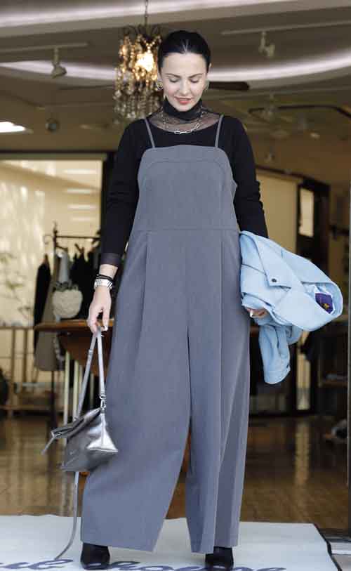 #好服美人　20250922　サロペットにショート丈のラムレザーライダース
