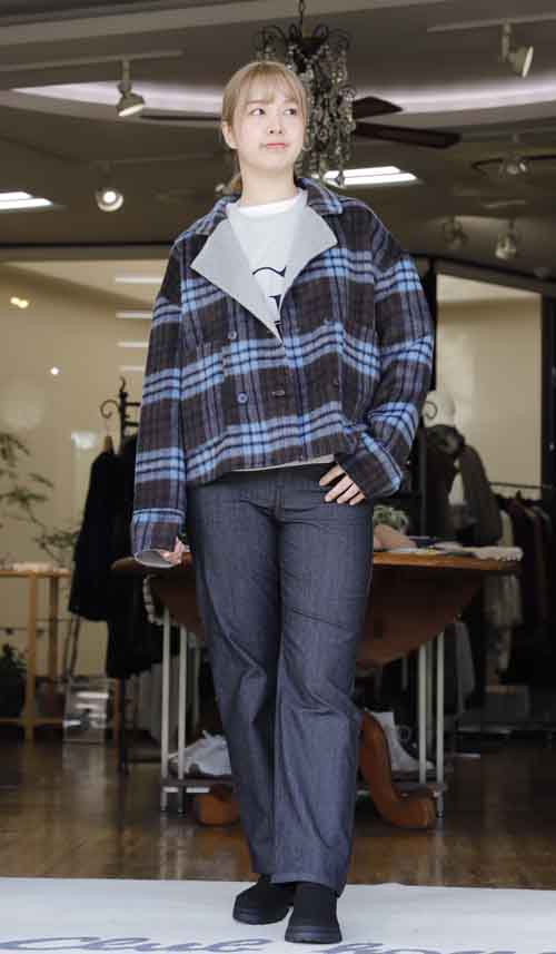 あったかブランケットタッチのリバーシブルジャケット