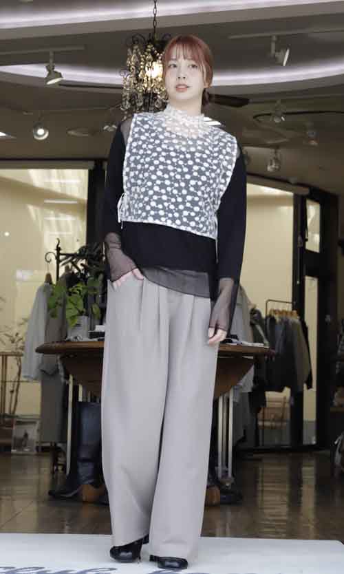 これからの季節にお役立ち！シアーのベストと前後着用のプルオーバー