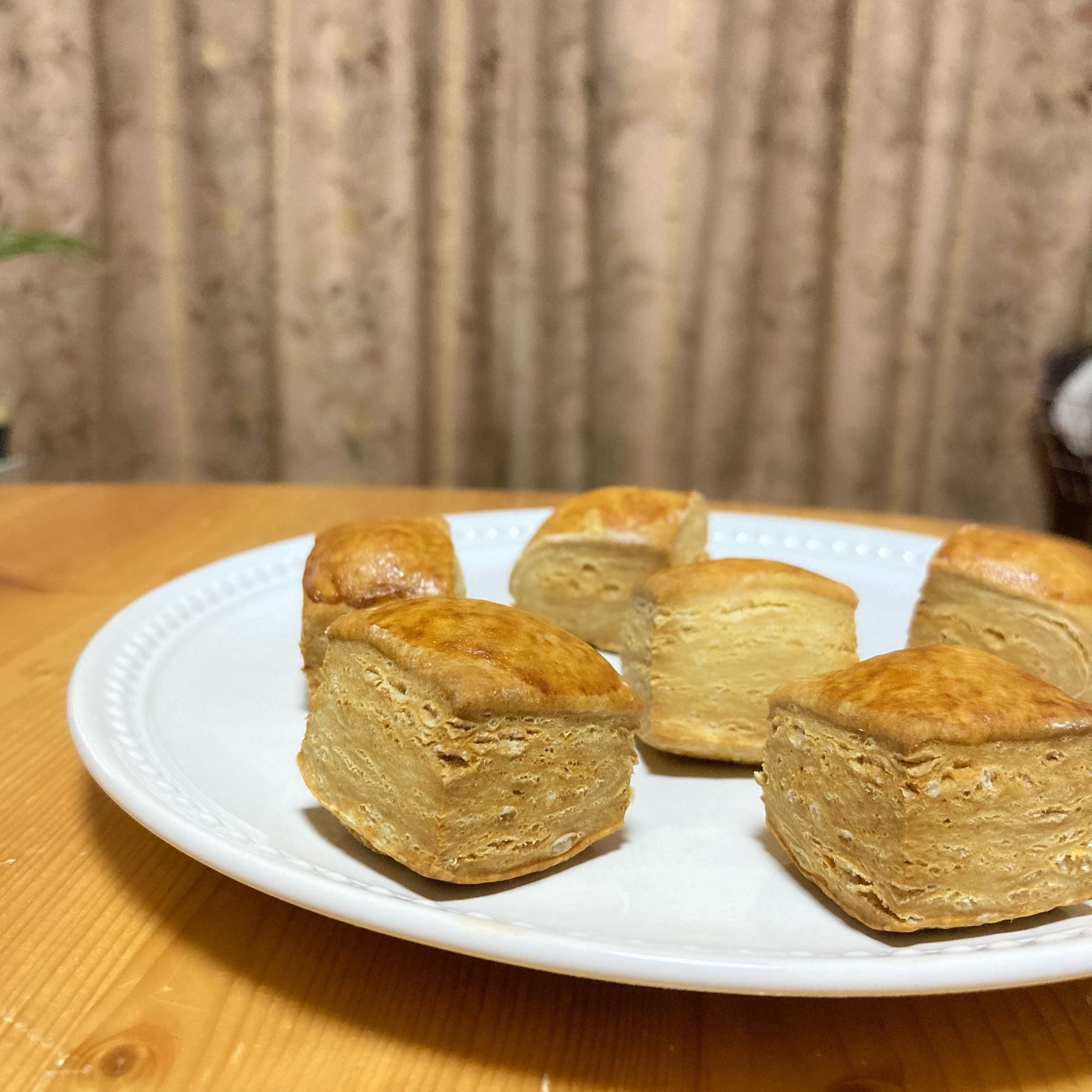 簡単に手に入らないバターミルク《じゃ、ソレに代わるもの使えばいいのよ》
