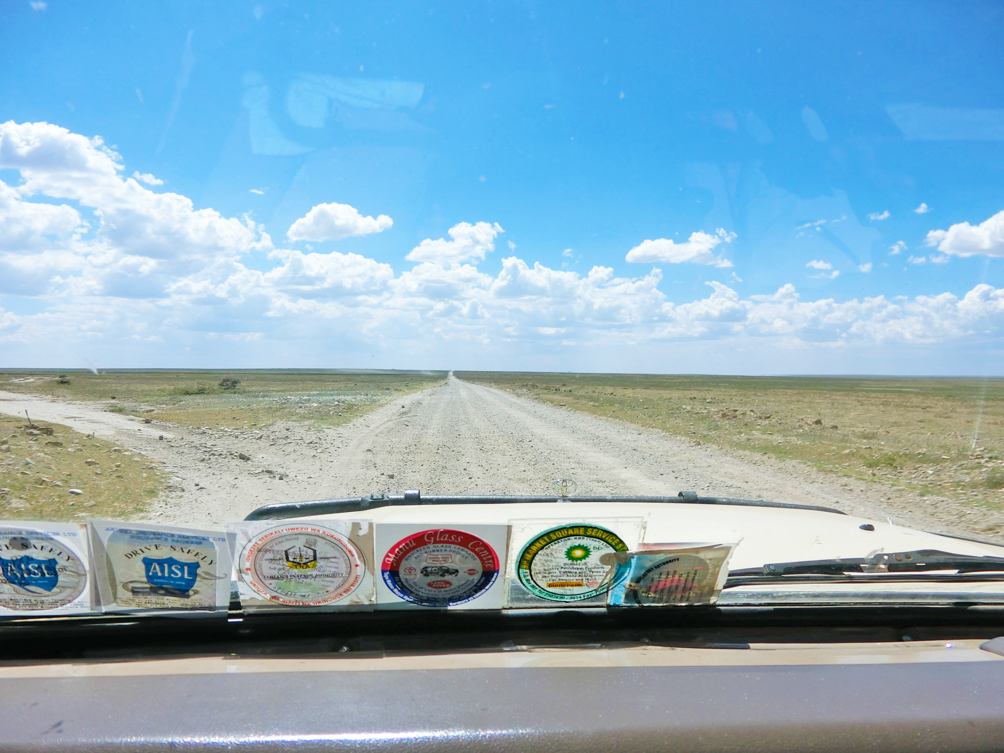 【サバンナ追想記】セレンゲティまで果てしなく続く砂利道、オルドバイ渓谷