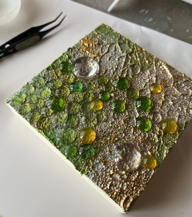 新しい作品を掲載しました‼