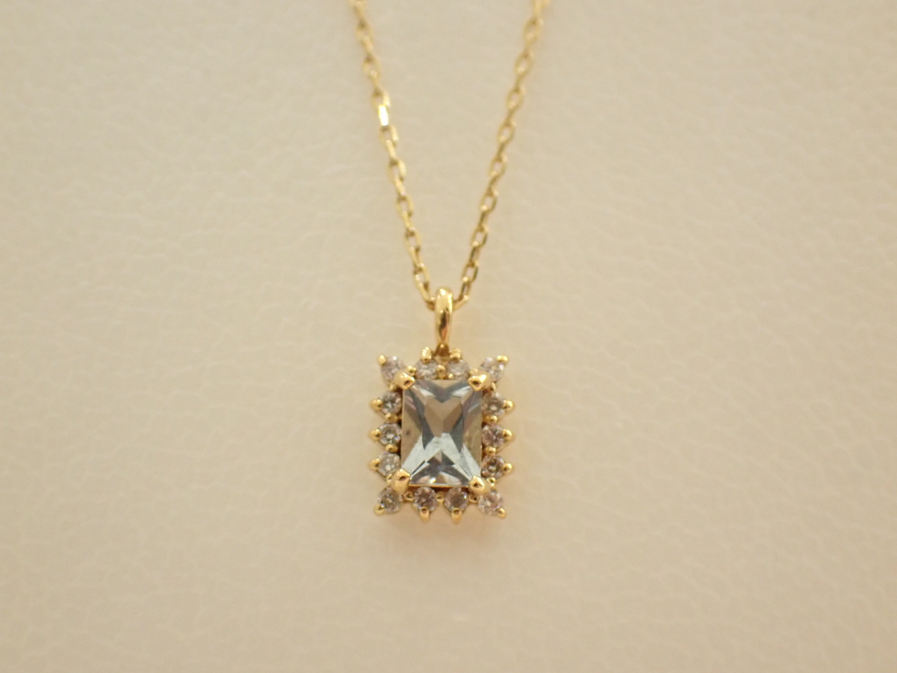 ３月の誕生石はアクアマリンです💎✨
