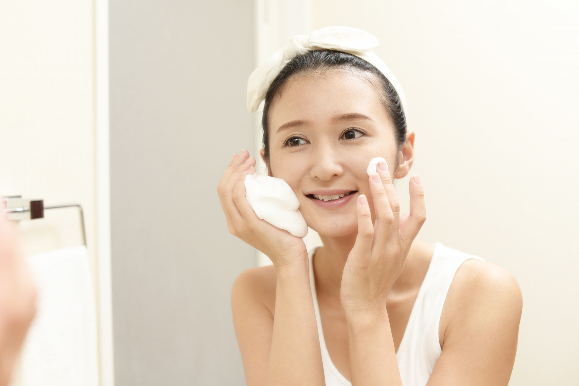 朝は洗顔した方がいい?