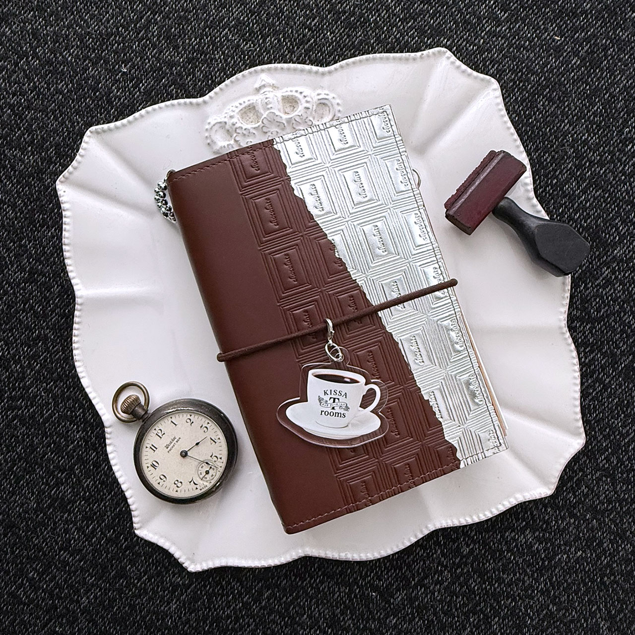 2026年9月25日 9/28(月)夜9時から革のチョコ・A6ノートカバー再出品します