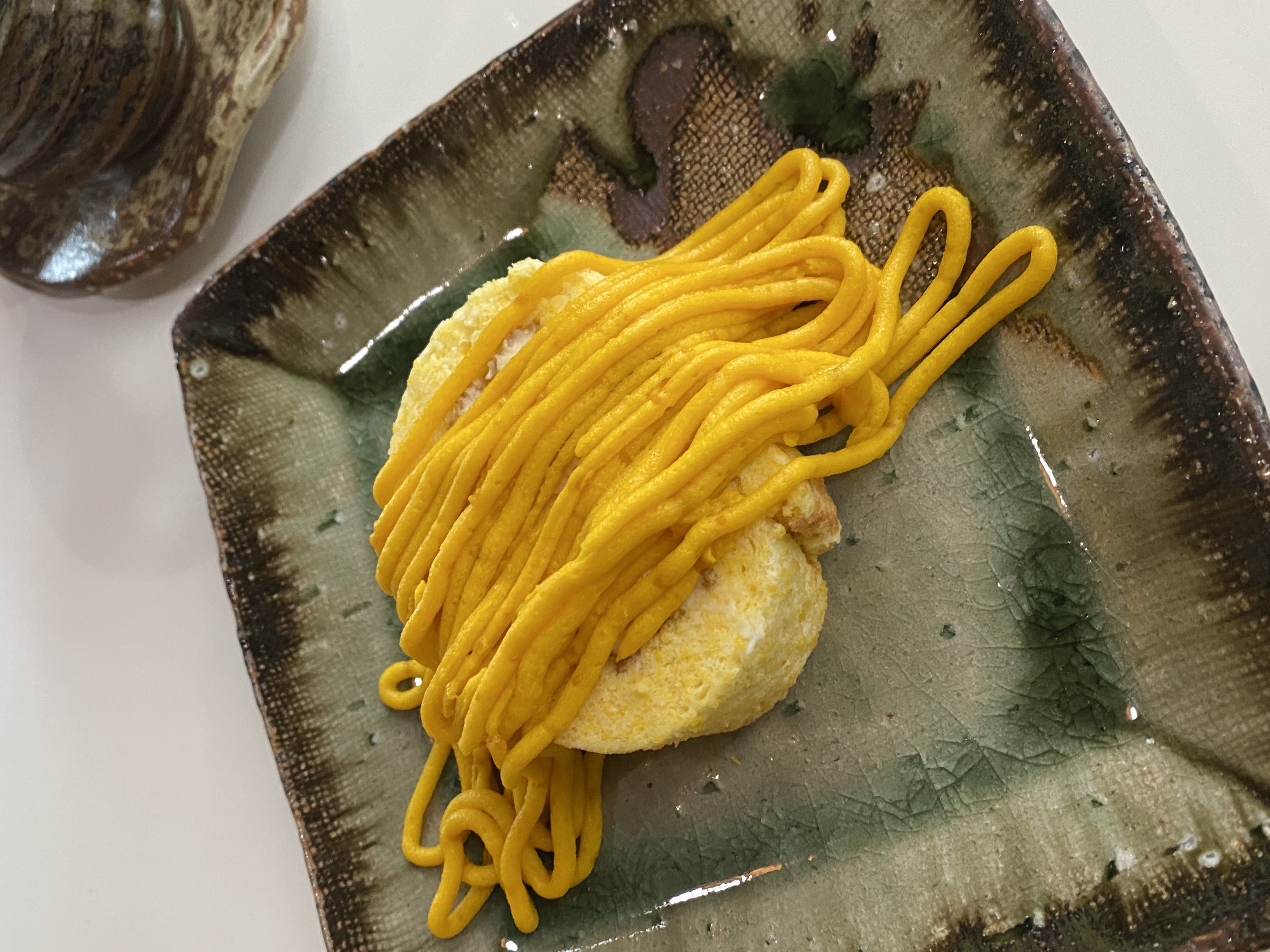 カボチャのモンブランロールケーキが始まりました。