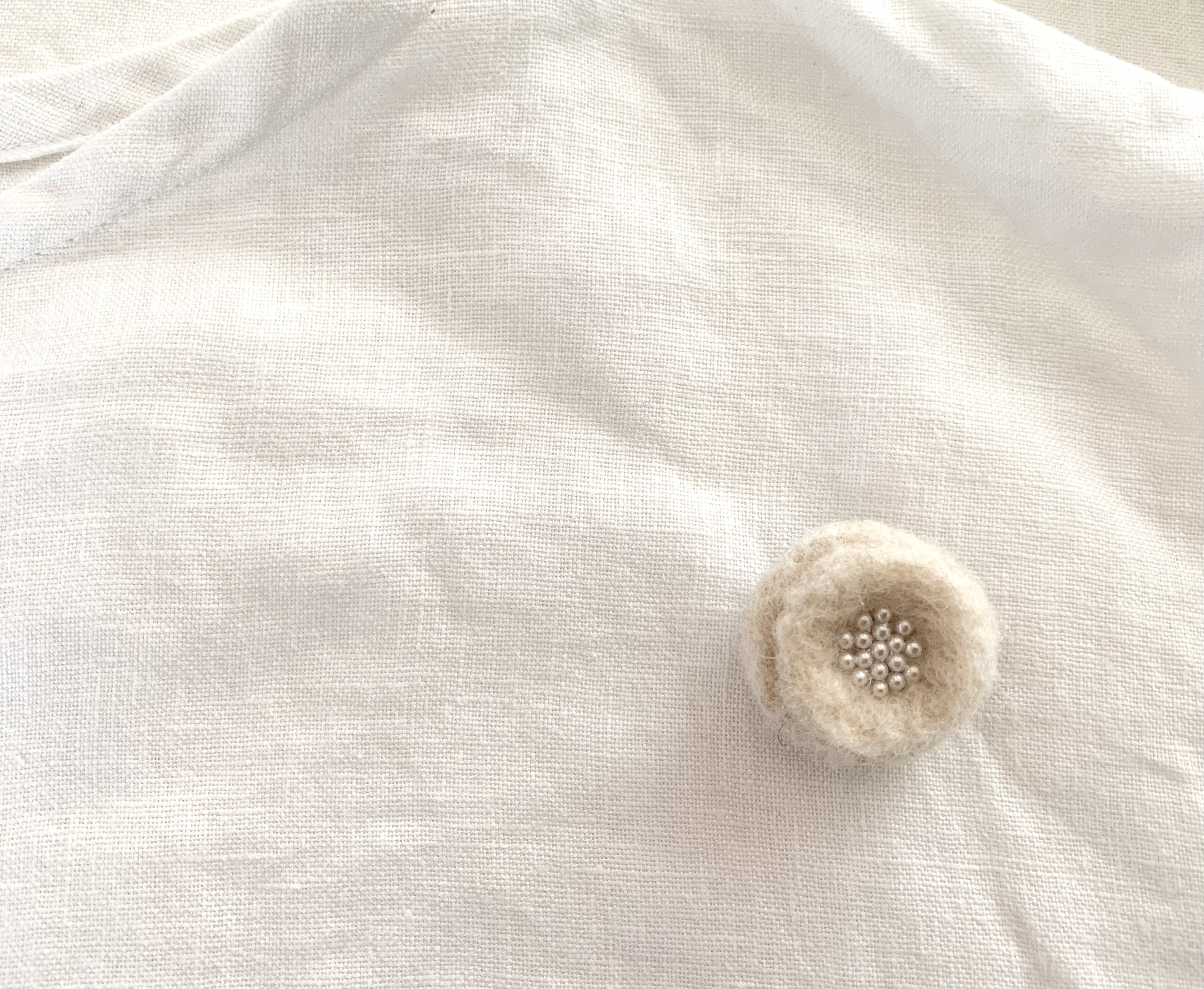 ブローチ・フロッキーのピアス/イヤリングを追加しました