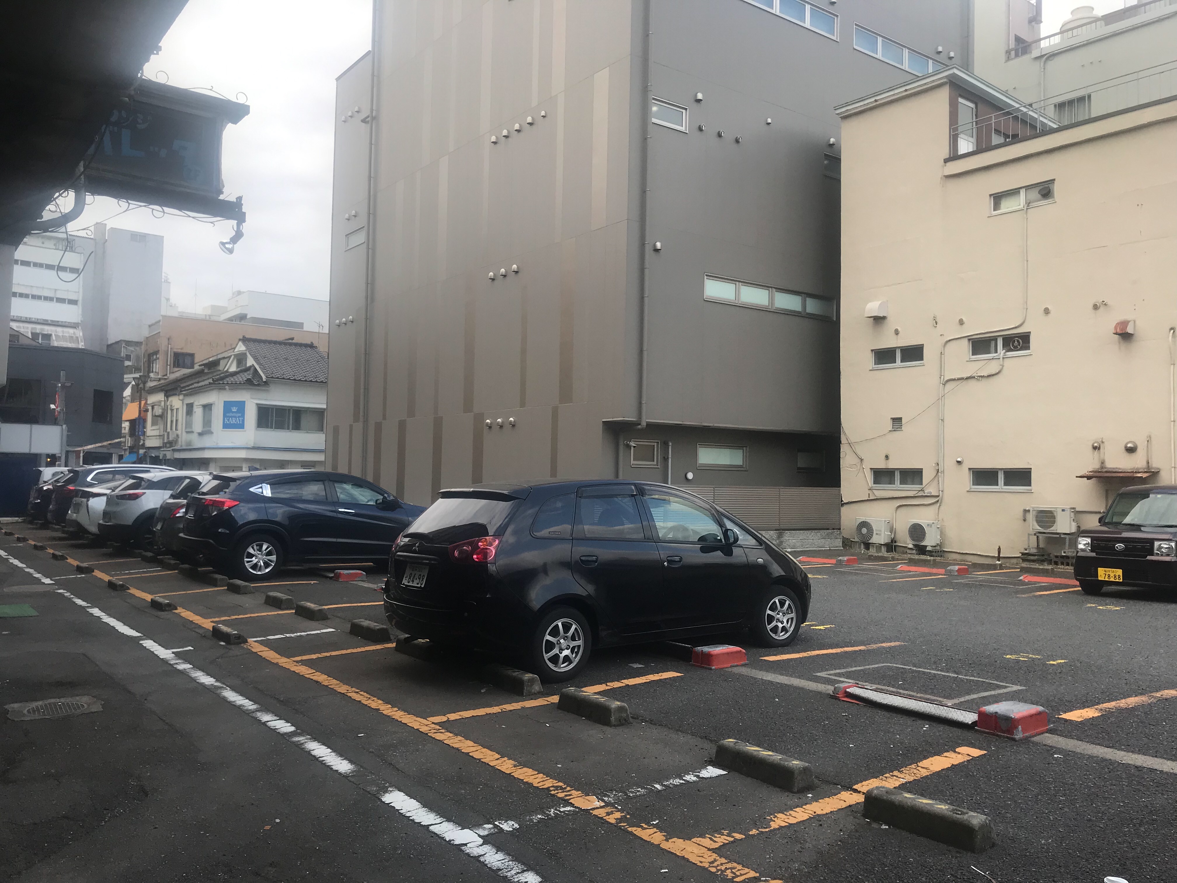 今日の駅前と独り言