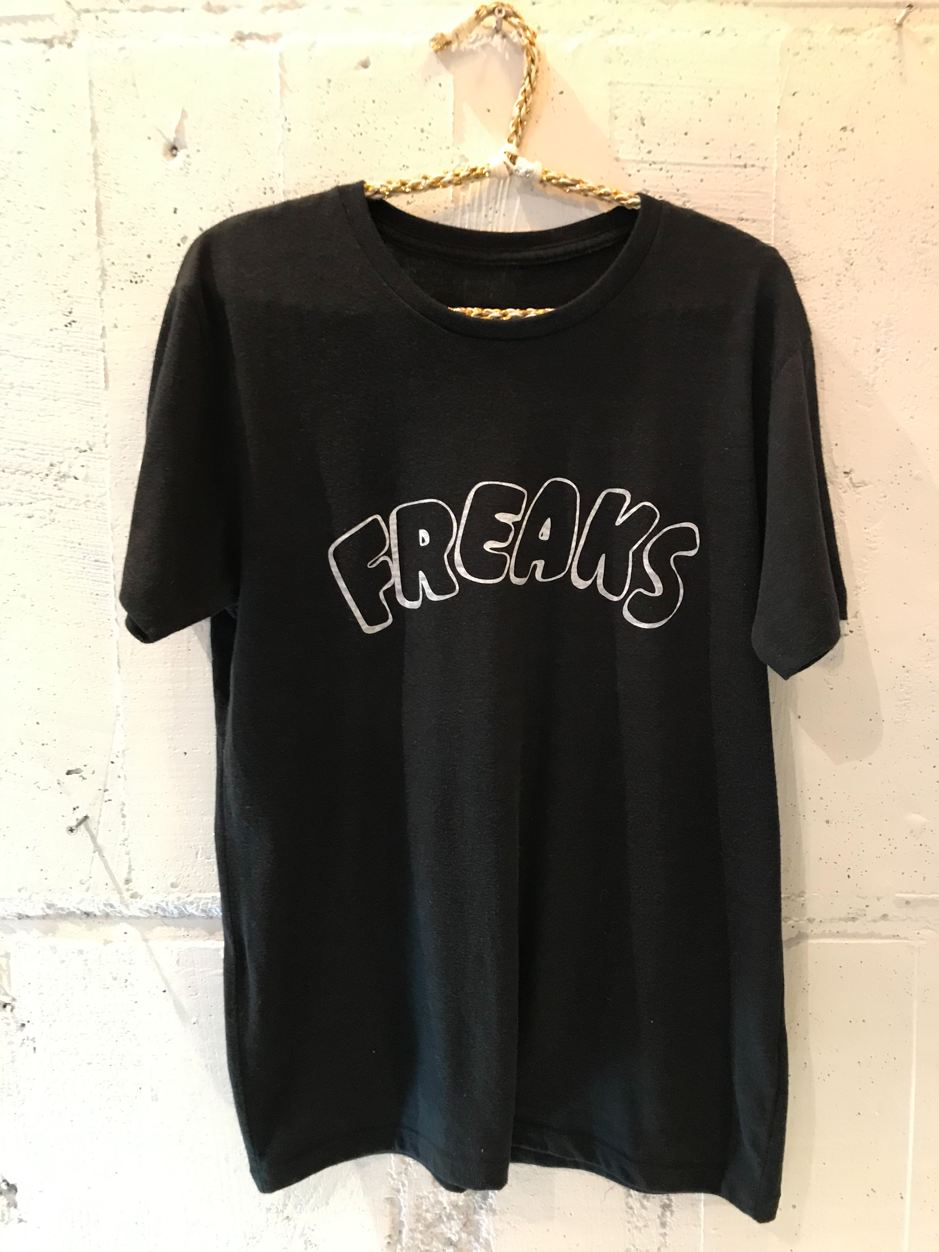 FREAKS Tシャツ