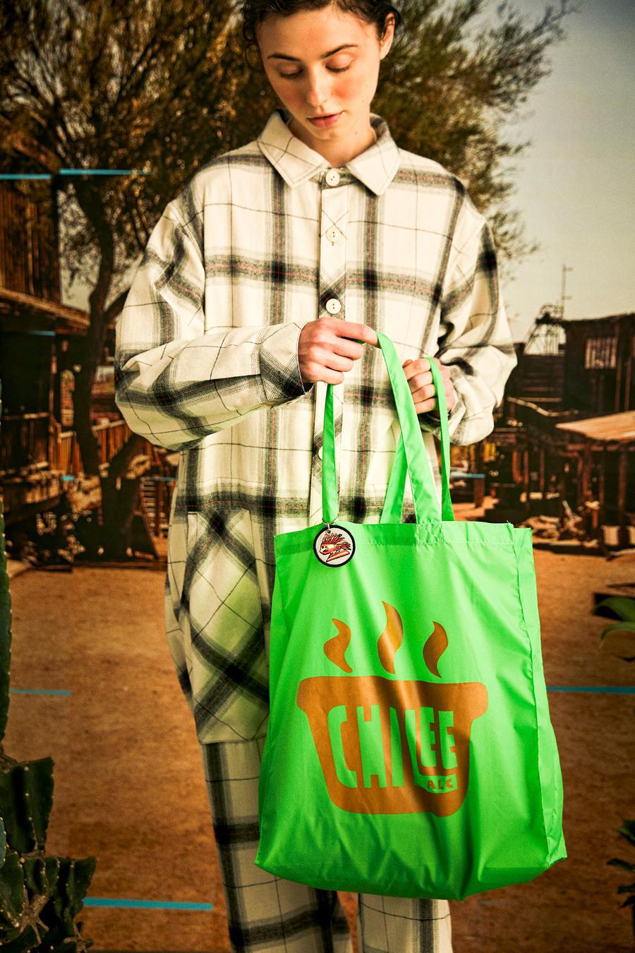 CHILEE TOTE / alexanderleechang