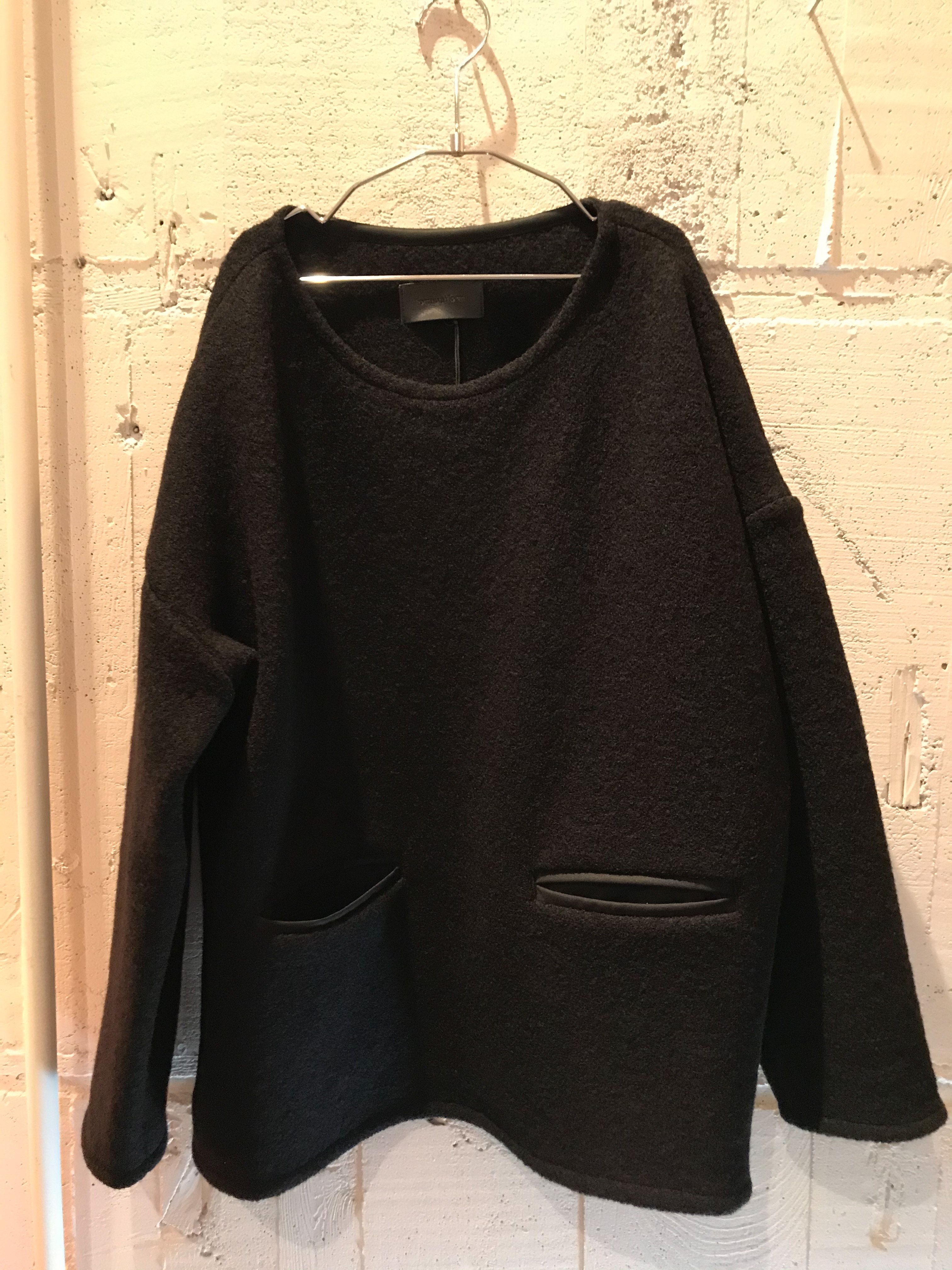 formuniform / クルーネックtops