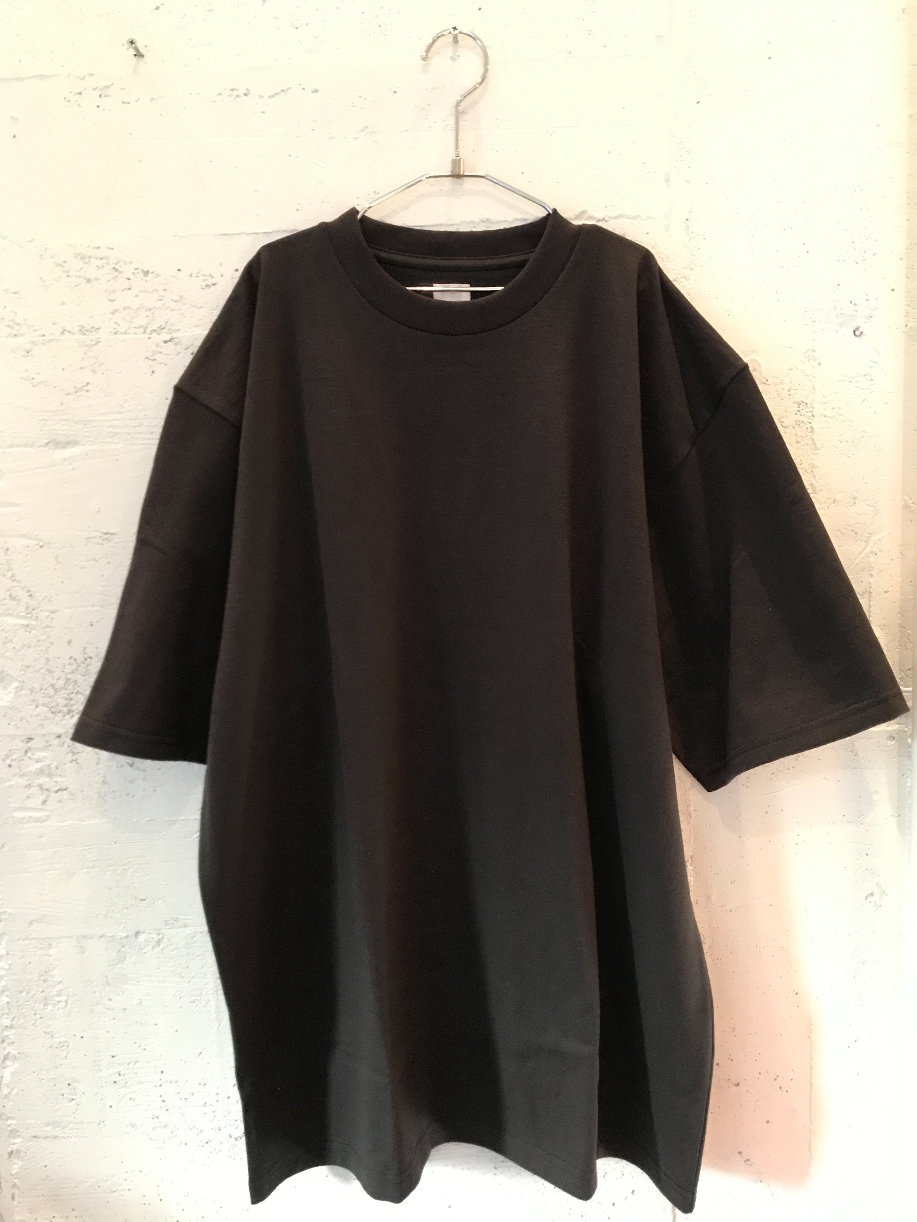 KIN シンプルTシャツ