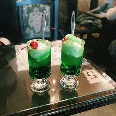 本日は定休日