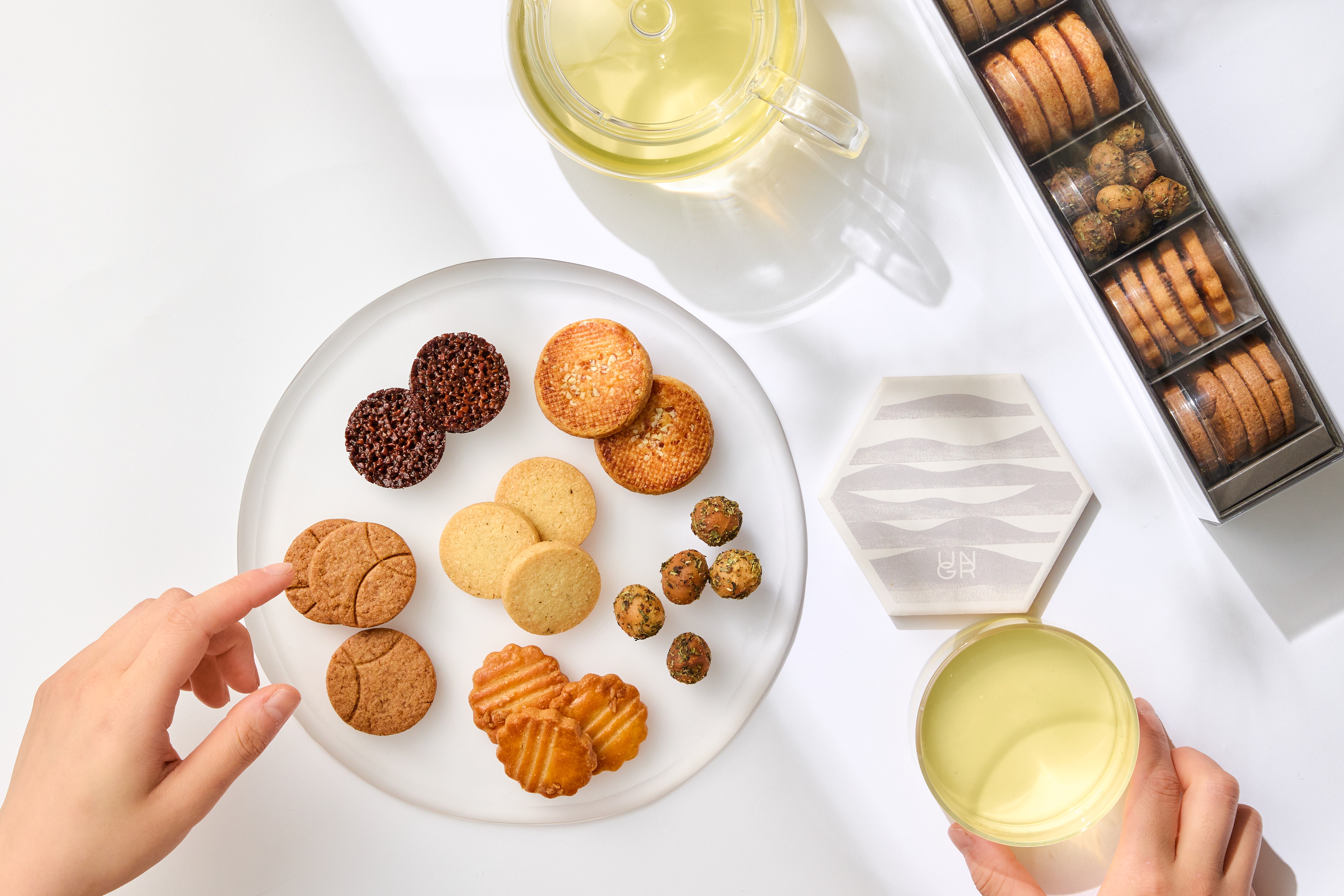 コラボノベルティ付き「ミニャルディーズ6個セット~デビュタン~」新登場