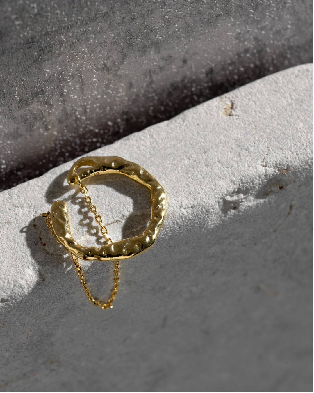 【新着情報】Chain ear cuff