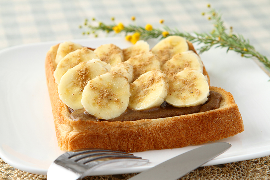 朝はエネルギー＆食物繊維をしっかり補給【ハニーバナナトースト】