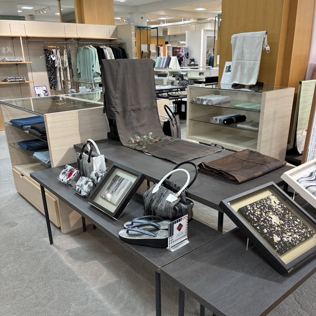 本日より安治郎展開催！in日本橋三越