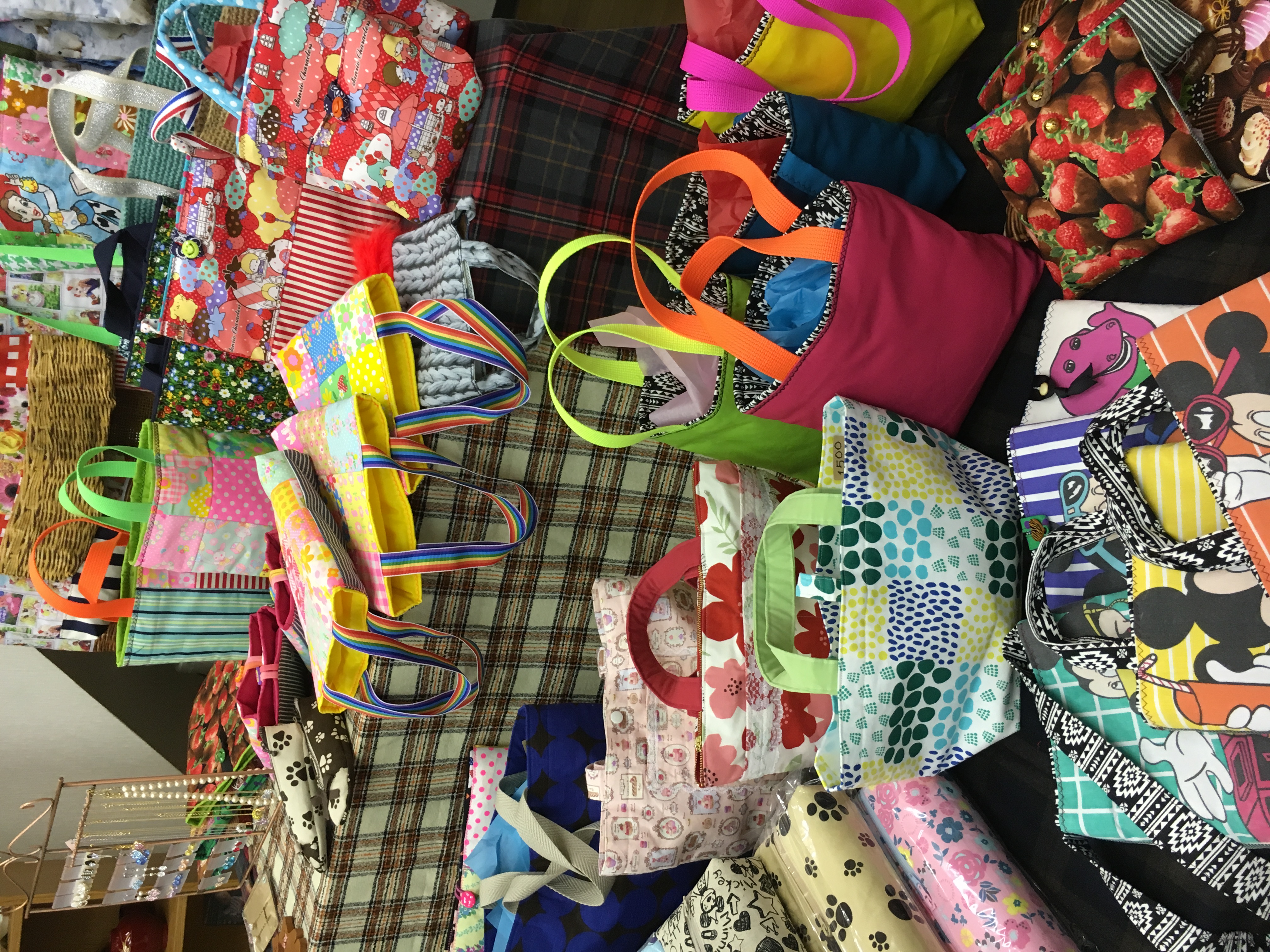 ご近所フリマ開催中