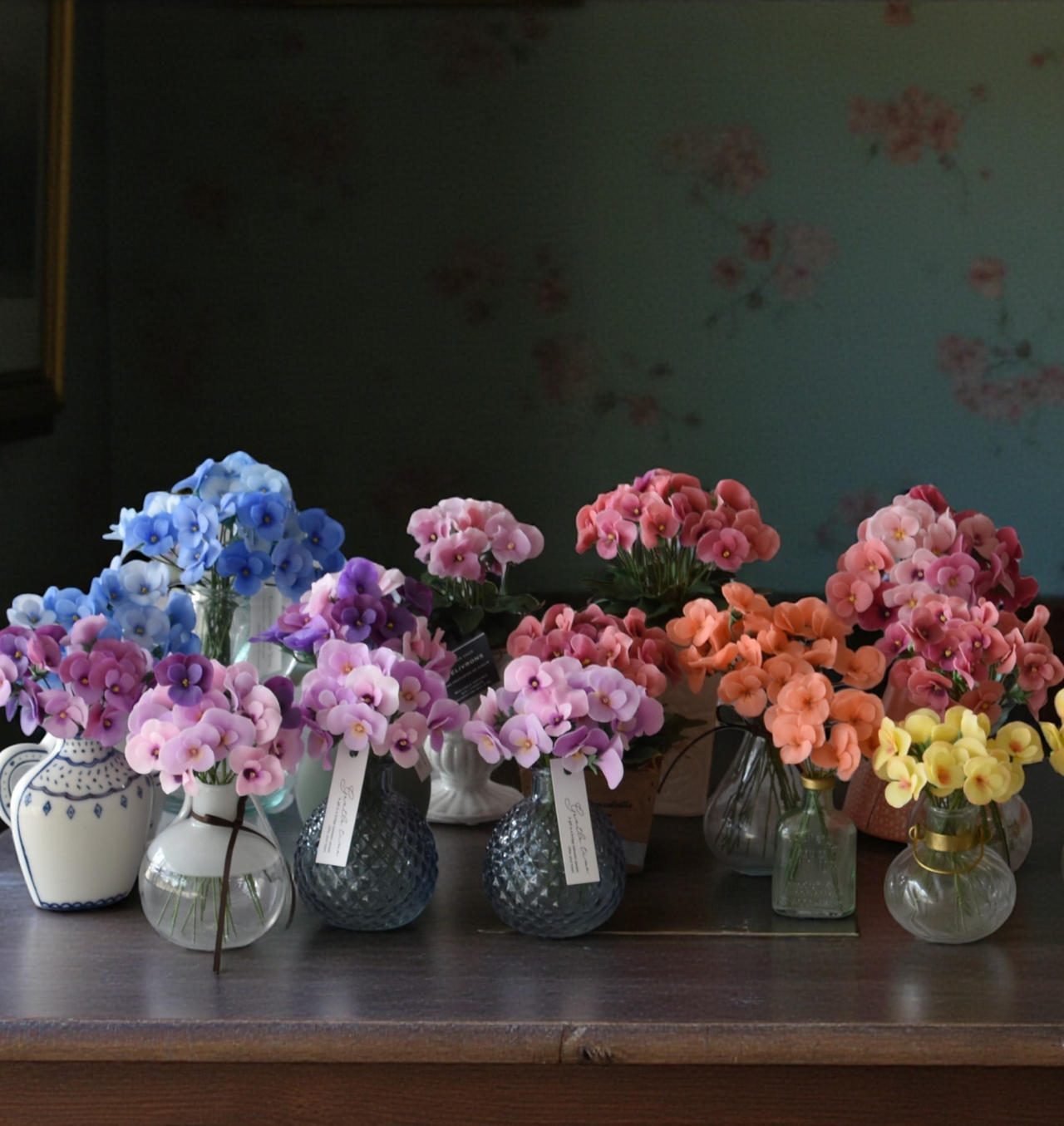 【ビオラ】小さな花びらに、大きなしあわせ。