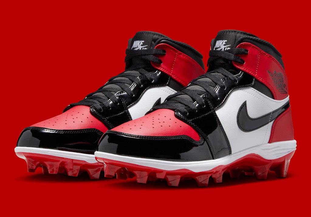 アメフト スパイク Air Jordan 1 “Patent Bred Toe”が2025年夏に登場