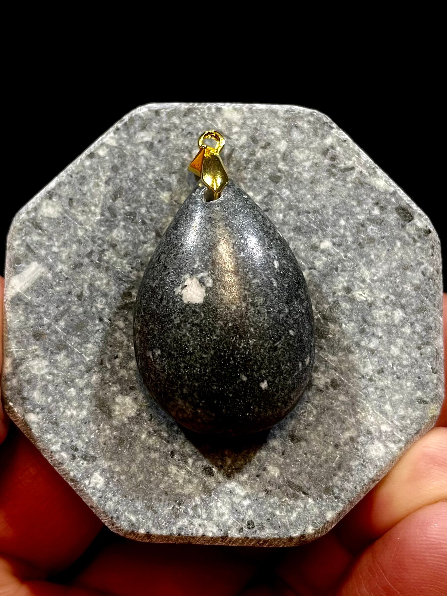 秘中の秘!幻の黒遠野を凌駕「スーパー・黒遠野AAAA」雫型PT(ハンドメイド)